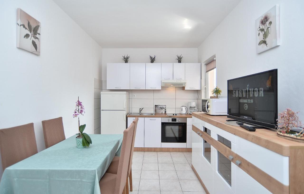 Apartments Milka 2074 Poreč Eksteriør bilde