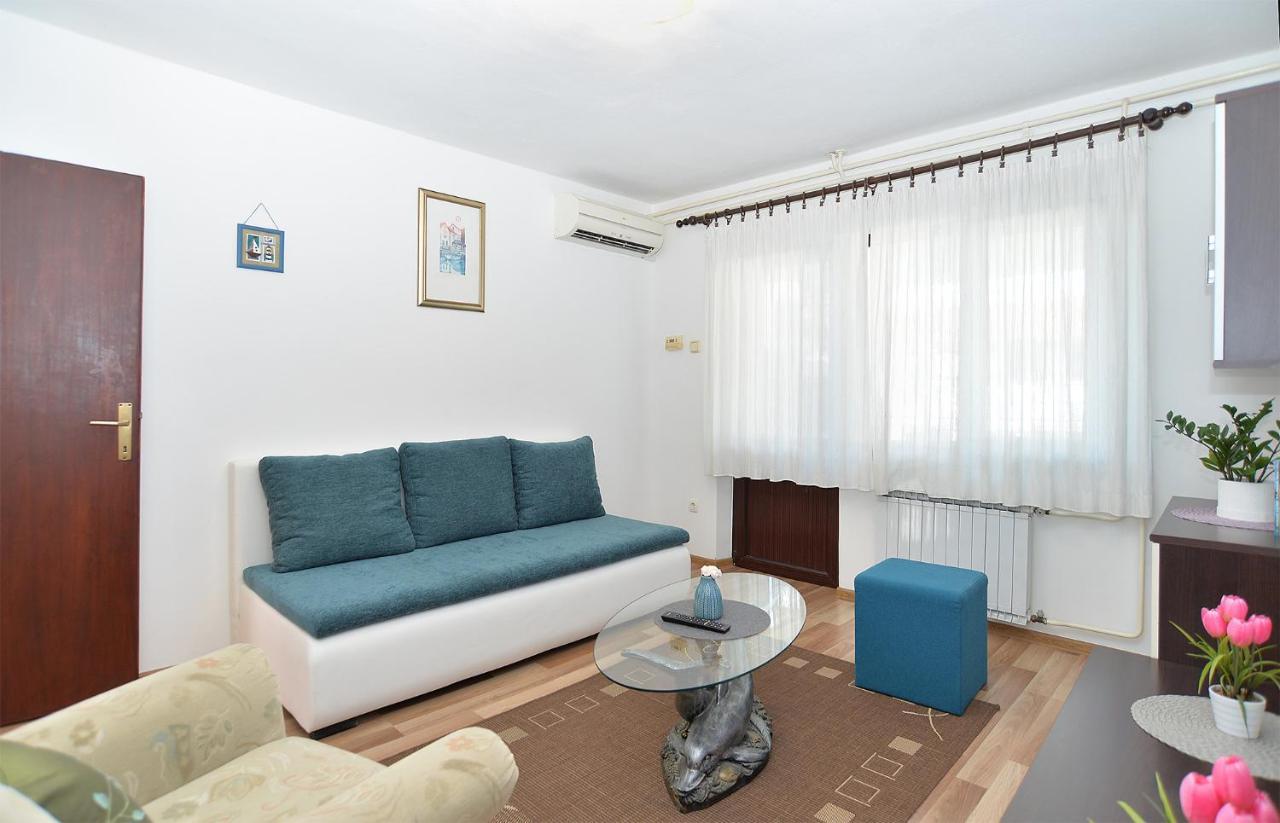 Apartments Milka 2074 Poreč Eksteriør bilde