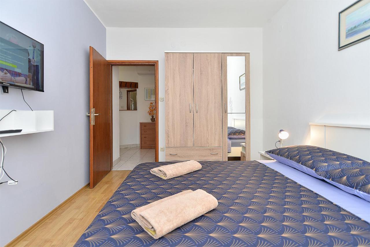 Apartments Milka 2074 Poreč Eksteriør bilde