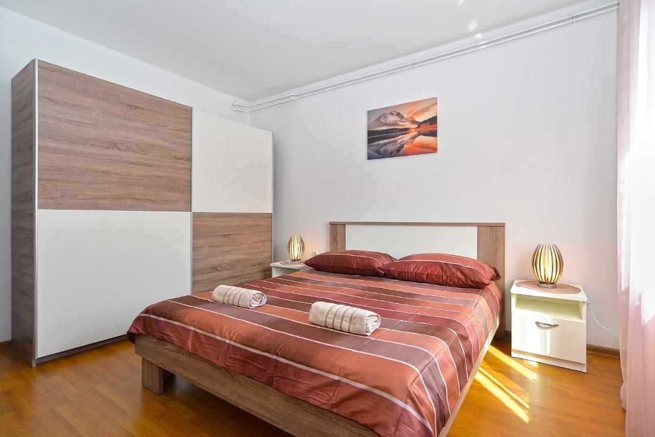 Apartments Milka 2074 Poreč Eksteriør bilde