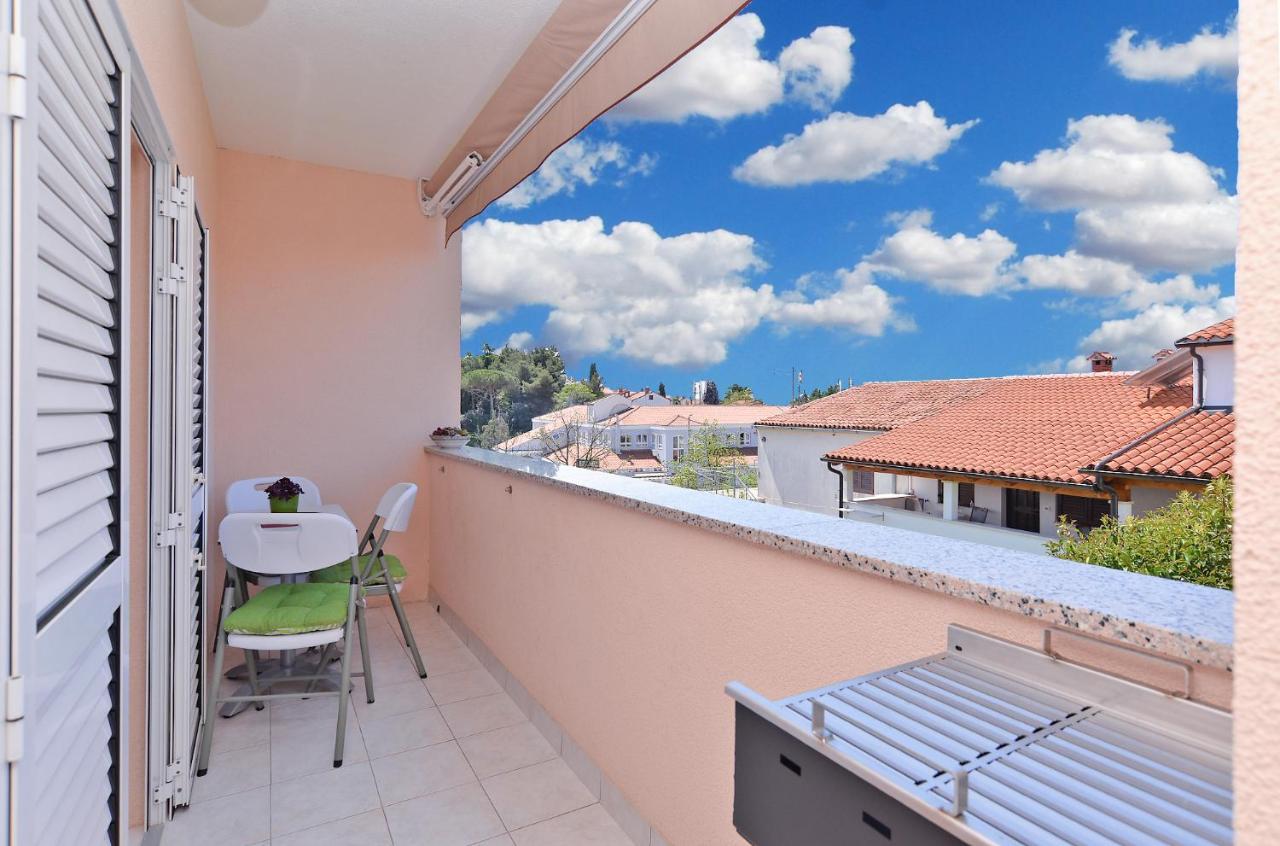 Apartments Milka 2074 Poreč Eksteriør bilde
