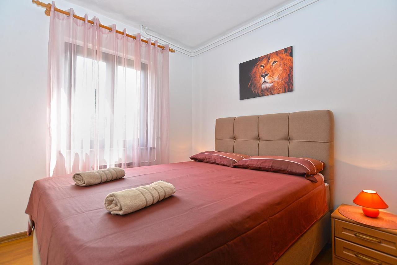 Apartments Milka 2074 Poreč Eksteriør bilde